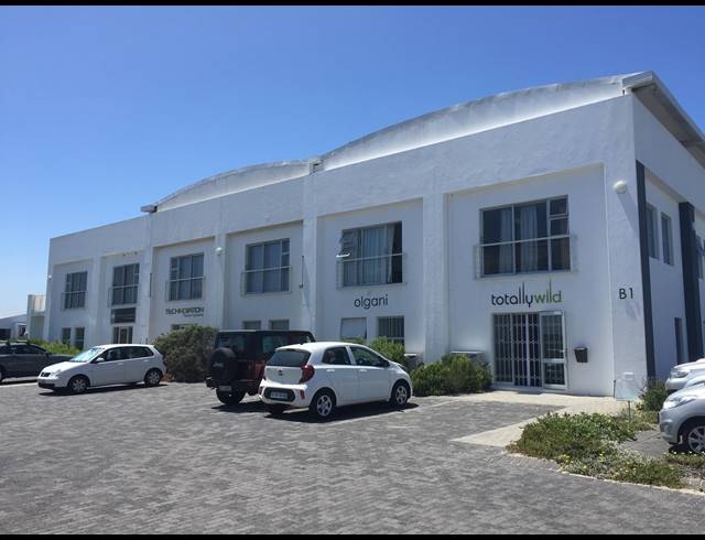 449M² WAREHOUSE SOLD IN CAPRICORN